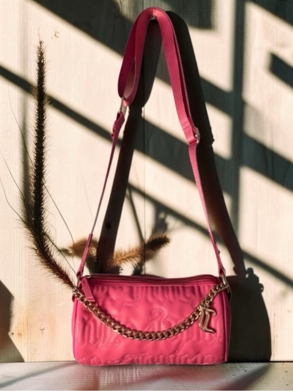 LIKE NEW! JUICY COUTURE PINK PUFF ROLL BARREL CROSSBODY SHOULDER BAG